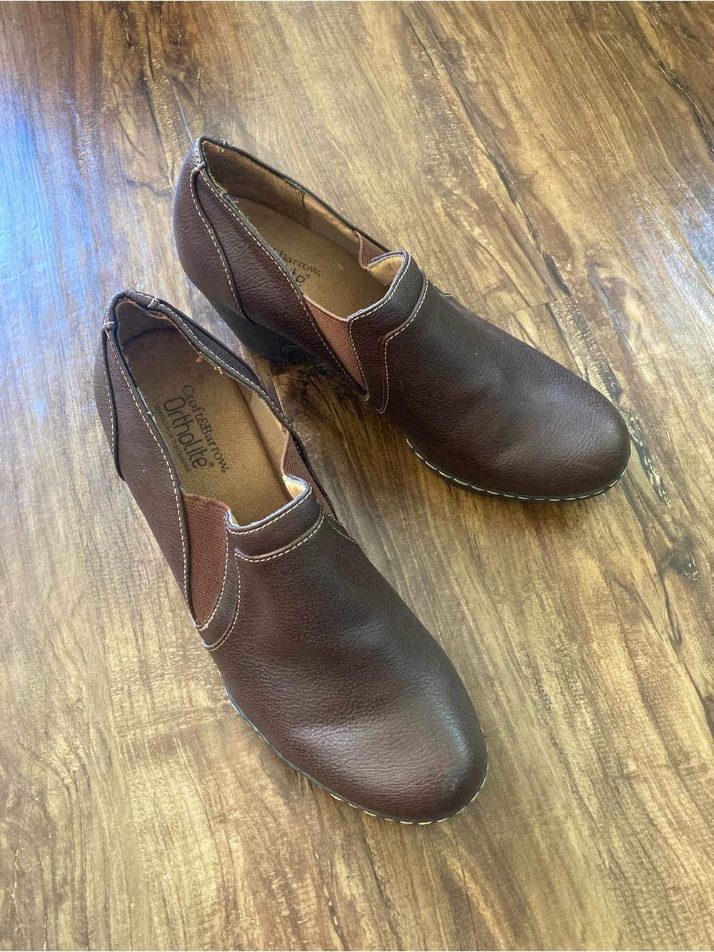 Clarks Brown Leather Women's Slip-On Loafers Size 8.5